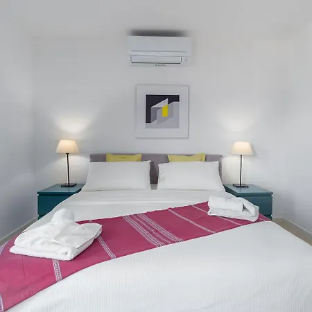 Extravagantes In Perfekter Lage - 300 Meter Zum Und 100 Meter Ins Zentrum Apartman